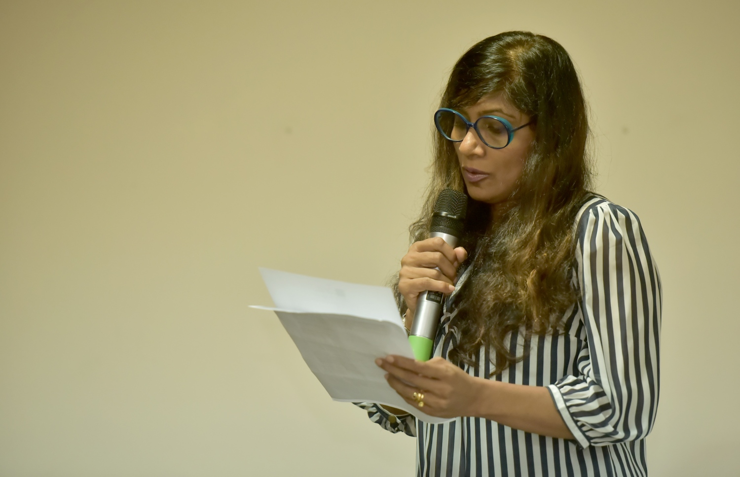 ގާނޫނާއި ގަވައިދާ ހިލާފަށް ރާއްޖޭގެ ބިންތައް ވިއްކުމާ ދެކޮޅު ގަރާރު މާރިޔާ ރޭގައި ހުށަހަޅުއްވަނީ---ފޮޓޯ: ހުސެއިން ވަހީދު/މިހާރު