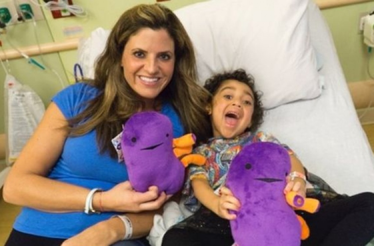 ދަރިވަރުގެ ފުރާނަ ސަލާމަތްކުރަން ޓީޗަރުގެ ކިޑްނީ ދީފި