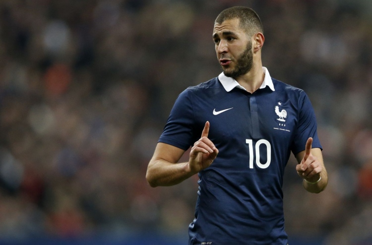 ބެންޒެމާ އަށް ފްރާންސުން ފުރުސަތު ދޭން ކޯޗު ތައްޔާރު