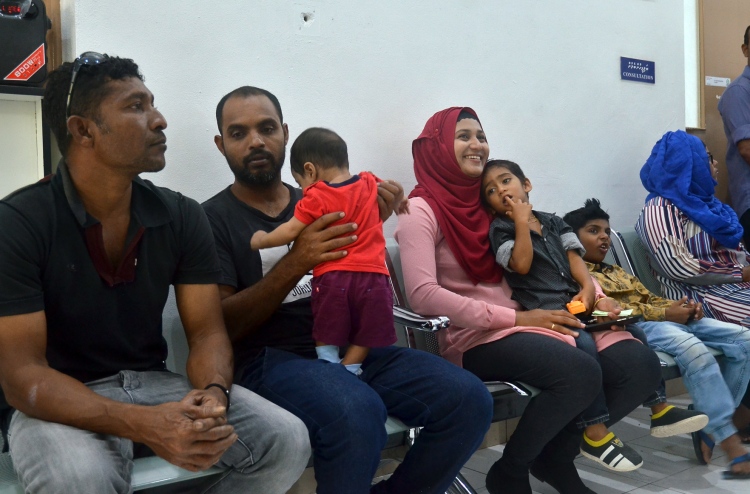 ފައިސަލްގެ މެޑިކަލް ކޭމްޕަށް ބޮޑު ތަރުހީބެއް