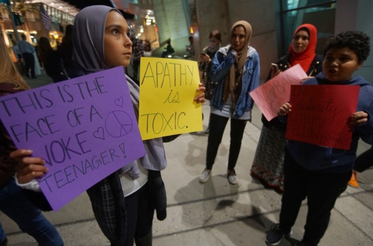 ރައީސް ޓްރަމްޕްގެ އަމުރު އަނެއްކާވެސް ހުއްޓުވައިފި