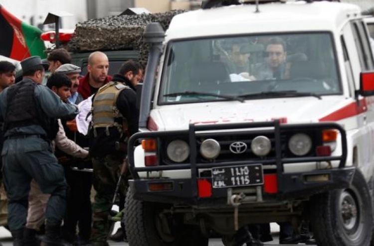 ޑޮކްޓަރުންގެ ހެދުމުގައި އައިއެސްއިން ދިން ހަމަލާގައި 30 މަރު