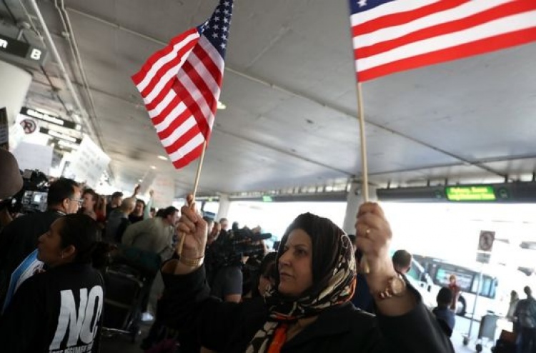 ޓްރަމްޕުގެ އަމުރާ ދެކޮޅު މައްސަލައިގެ އަޑުއެހުން 15 ގައި