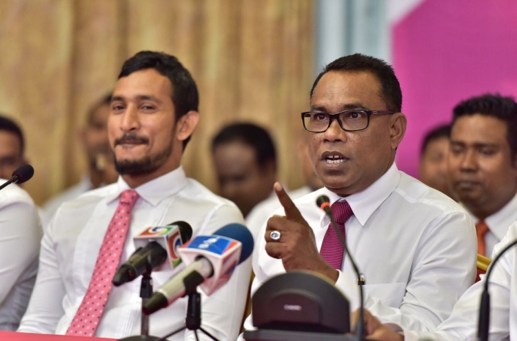 "މައުމޫނަކީ ފަނާކުރަނިވި ފިކުރުގެ ބޭފުޅެއް"