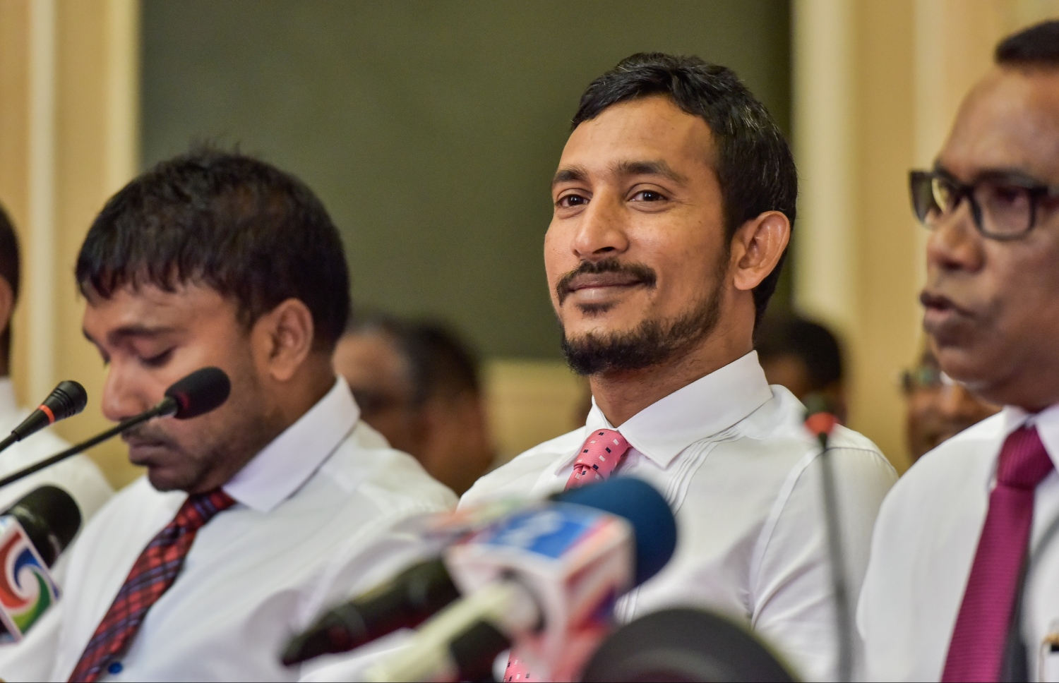 ޕީޕީއެމް/އެމްޑީއޭގެ ޖޮއިންޓް ޕާލަމެންޓްރީ ގުރޫޕުގެ މިއަދުގެ ނިއުސް ކޮންފަރެންސްގައި ފަލާހް (މ) ބައިވެރިވެވަޑައިގަންނަވަނީ.---މިހާރު ފޮޓޯ: ނިޝާން އަލީ