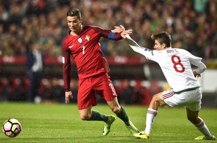 ފްރާންސާއި ޕޯޗުގަލް މޮޅުވިއިރު، ނެދަލެންޑްސް ބަލިވެއްޖެ