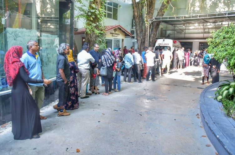 އޭޑީކޭ އިން ފްލޫ ވެކްސިން ޖަހައިދެނީ