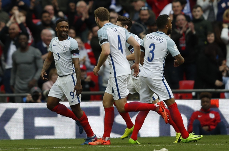 އިންގްލެންޑާއި ޖަރުމަނަށް މުހިއްމު މޮޅެއް