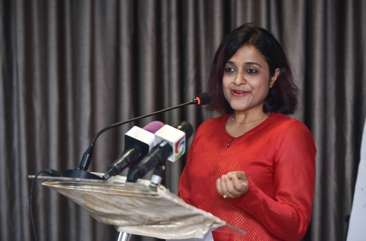 ސައުދީ އަންހެނުންނަށް އެދެނީ އިތުރު ކުރިއެރުން: ދުންޔާ