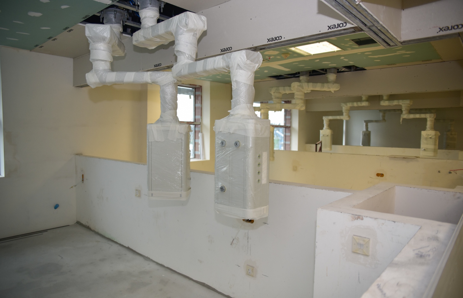 ޓްރީޓޮޕް ހޮސްޕިޓަލްގެ އެތެރޭގެ އެންމެ ފަހު މަސައްކަތްތައް ކުރަނީ: އަންނަ އޯގަސްޓް މަހު ބޭނުންކުރަން ފެށޭނެ. ފޮޓޯ: ހުސެއިން ވަހީދު /މިހާރު