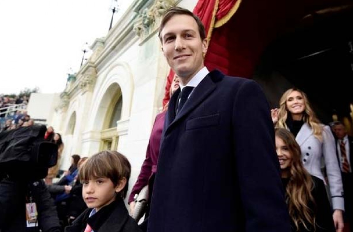 އެމެރިކާ ސަރުކާރުގެ ސީނިއާ އެޑްވަައިޒާ އަދި ޓްރަމްޕުގެ ދަނބިދަރިކަލުން ޖާރެޑް ކުޝްނާ.