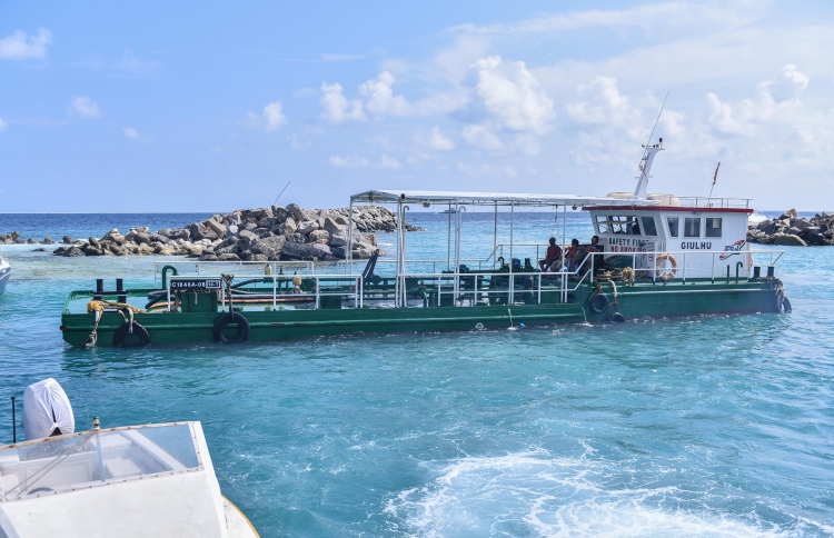 ހުވަދު އަތޮޅުގެ ތިން ރަށަކަށް ތެލުގެ ޝޯޓޭޖެއް