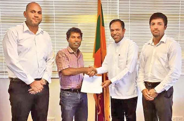 ދިވެހި ކުންފުންޏަކުން ލަންކާގައި ކަރަންޓު ދެނީ