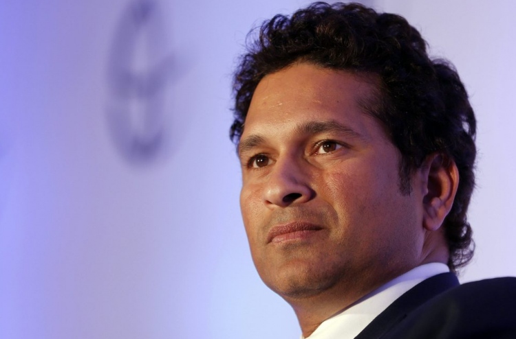 ދިވެހި ކްރިކެޓަށް ސަޗިން ހެޔޮއެދުންތައް ފޮނުވައިފި