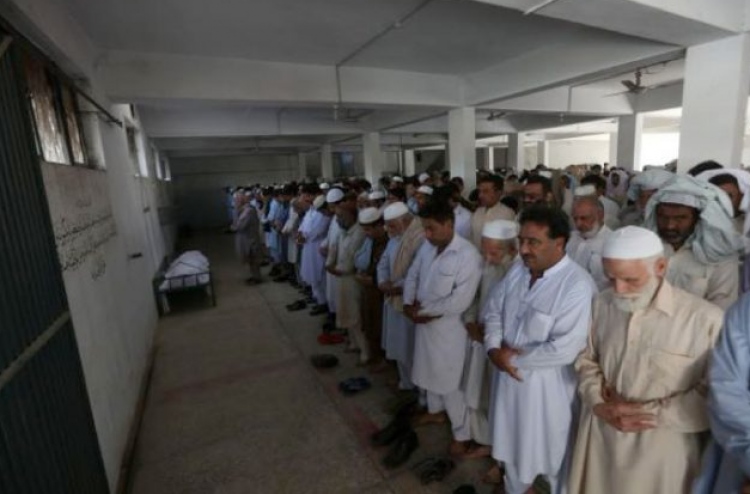 ދަރިވަރަށް ކަށުނަމާދު ކުރަން ދެކޮޅު ހެދި މައްސަލަ ބަލަނީ