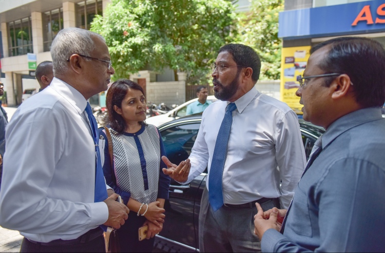 އިދިކޮޅު ފަރާތްތަކުން އިންޑިއާ ހައި ކޮމިޝަނަރު އަރިހަށް