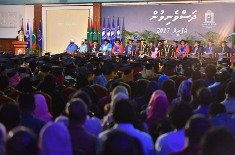ރާއްޖޭގައި ޑޮކްޓަރުކަން ކިޔަވަން ބޮޑު ތަރުހީބެއް