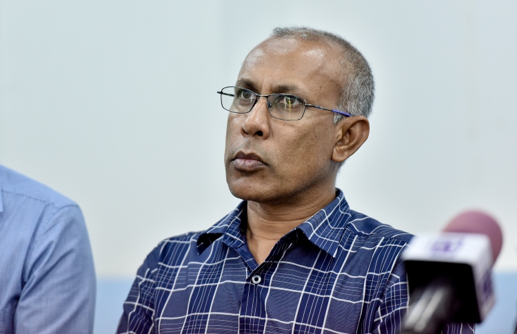 ވޮލީ ޓީމުގެ މެނޭޖަރު ޑިލައިޓް އައްޔަ އިސްތިއުފާދީފި