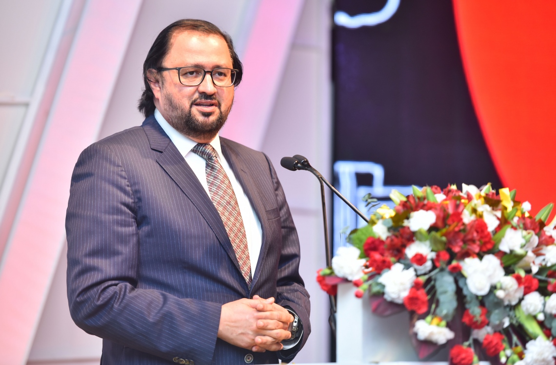 މާލެ: އޭޕްރީލް 19، 2017- އުރީދޫން އިން ހިއްސާ ވިއްކަން ފެށުން އިފުތިތާހު ކުރުމަށް ބޭއްވި ރަސްމިއްޔާތުގައި، އެ ކުންފުނީގެ ޑެޕިއުޓީ ސީއީއޯ ޚާލިދު މުހައްމަދު ވާހަކަ ދައްކަވަނީ.---މިހާރު ފޮޓޯ: ހުސެއިން ވަހީދު