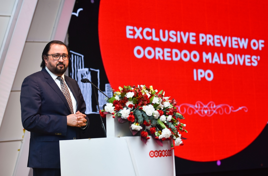 މާލެ: އޭޕްރީލް 19، 2017- އުރީދޫން އިން ހިއްސާ ވިއްކަން ފެށުން އިފުތިތާހު ކުރުމަށް ބޭއްވި ރަސްމިއްޔާތުގައި، އެ ކުންފުނީގެ ޑެޕިއުޓީ ސީއީއޯ ޚާލިދު މުހައްމަދު ވާހަކަ ދައްކަވަނީ.---މިހާރު ފޮޓޯ: ހުސެއިން ވަހީދު