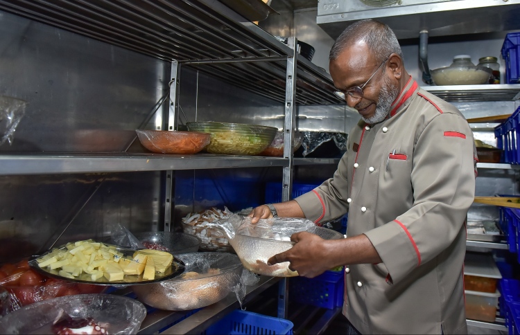 ޑީޑީގެ ބަދިގޭގައި ރަހަ ތަފާތު ވާހަކައެއް!