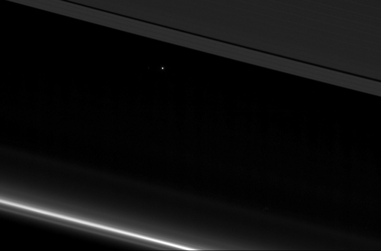 ކެސިނީން ނެގި ދުނިޔޭގެ ފޮޓޯ: ކުޑަކުޑަ ތިއްކެއް