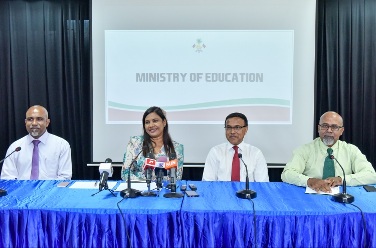 ހާއްސަ އެހީއަށް ބޭނުންވާ ކުދިންގެ ޓީޗަރުން ސްކޫލުތަކަށް