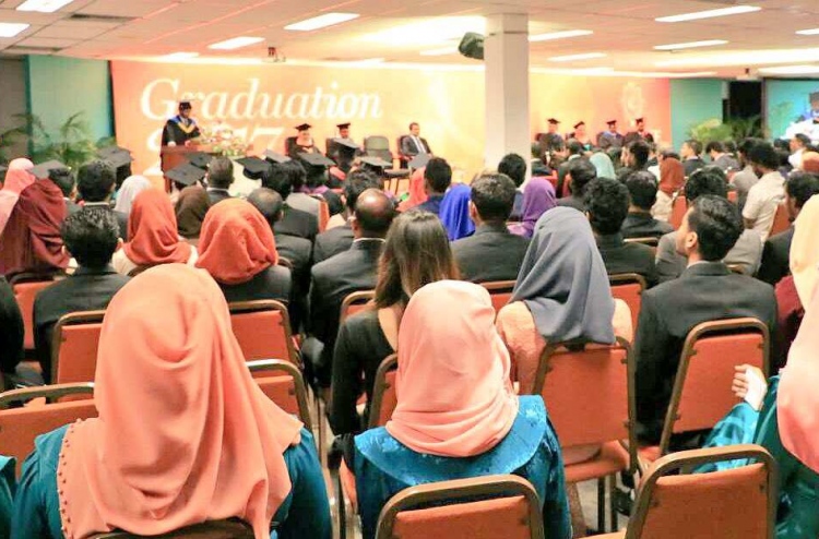 ކްލިކް ކޮލެޖުން 126 ދަރިވަރުން ގްރެޖުއޭޓްވެއްޖެ