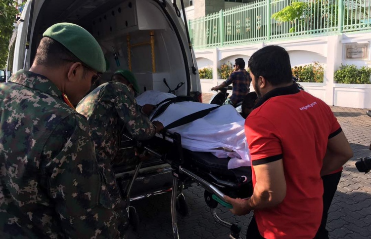 ދޯންޏެއް އަޑިއަށް ގޮސް ދެ މީހަކު މަރުވެއްޖެ