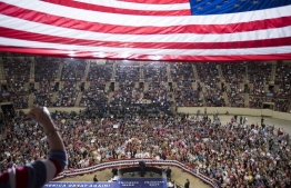 ސިޔާސީ ބޮޑު އެއްވުމެއް: ދިރިއުޅުމުގެ ކޮންމެ މައިދާނެއްގައި ވެސް ނިންމުންތައް ނިންމަން ޖެހޭ