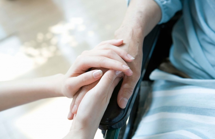 ކެނަބިސް އިން ޓެސްޓިކިއުލާ ކެންސަރުގެ ނުރައްކާ ބޮޑުވޭ