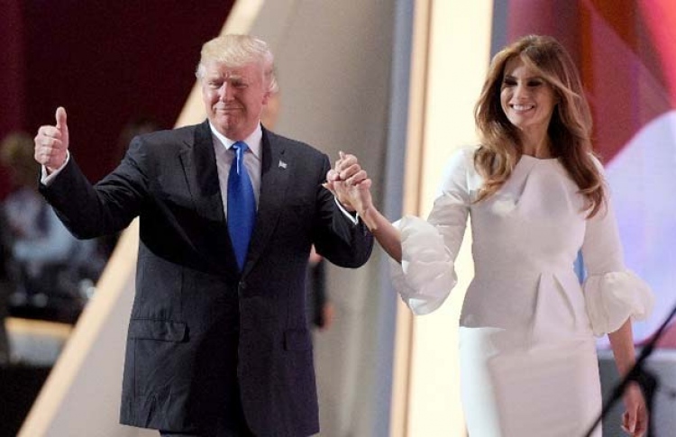 ޓްރަމްޕުގެ 100 ދުވަސް: މެލަނިއާގެ ފެނިލުން މަދު