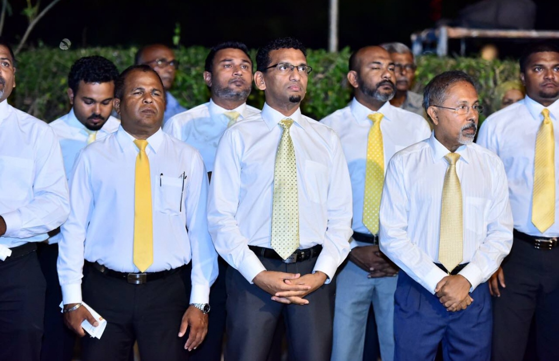 މާލެ: މޭ 4، 2017- ލޯކަލް ކައުންސިލްތަކުގެ އިންތިޚާބުގެ ކެމްޕެއިނާ ގުޅިގެން އިދިކޮޅު އެމްޑީޕީން މާލޭގައި ބޭއްވި ފަހު ޖަލްސާގެ ތެރެއިން.---މިހާރު ފޮޓޯ: ނިޝާން އަލީ