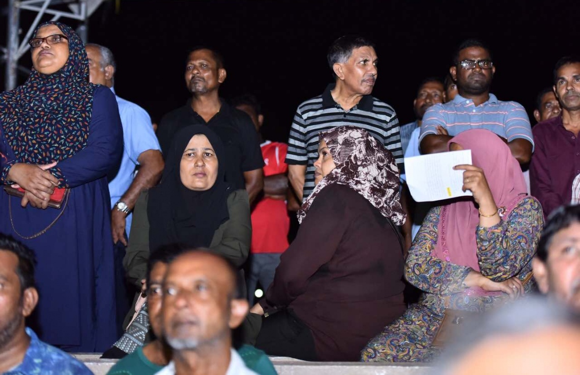 މާލެ: މޭ 4، 2017- ލޯކަލް ކައުންސިލްތަކުގެ އިންތިޚާބުގެ ކެމްޕެއިނާ ގުޅިގެން އިދިކޮޅު އެމްޑީޕީން މާލޭގައި ބޭއްވި ފަހު ޖަލްސާގެ ތެރެއިން.---މިހާރު ފޮޓޯ: ނިޝާން އަލީ