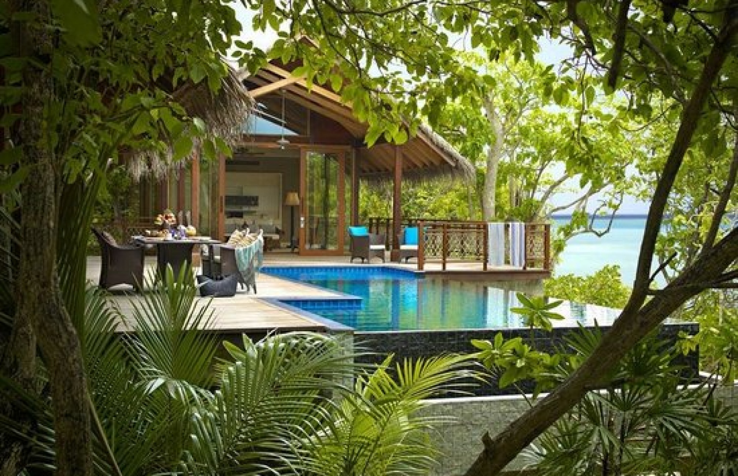 އައްޑޫ ޝަންގްރިއްލާ ރިސޯޓް މި އަހަރު ހުޅުވާނެ ކަމަށް މިނިސްޓަރު މައުސޫމް މިއަދު ވިދާޅުވި.