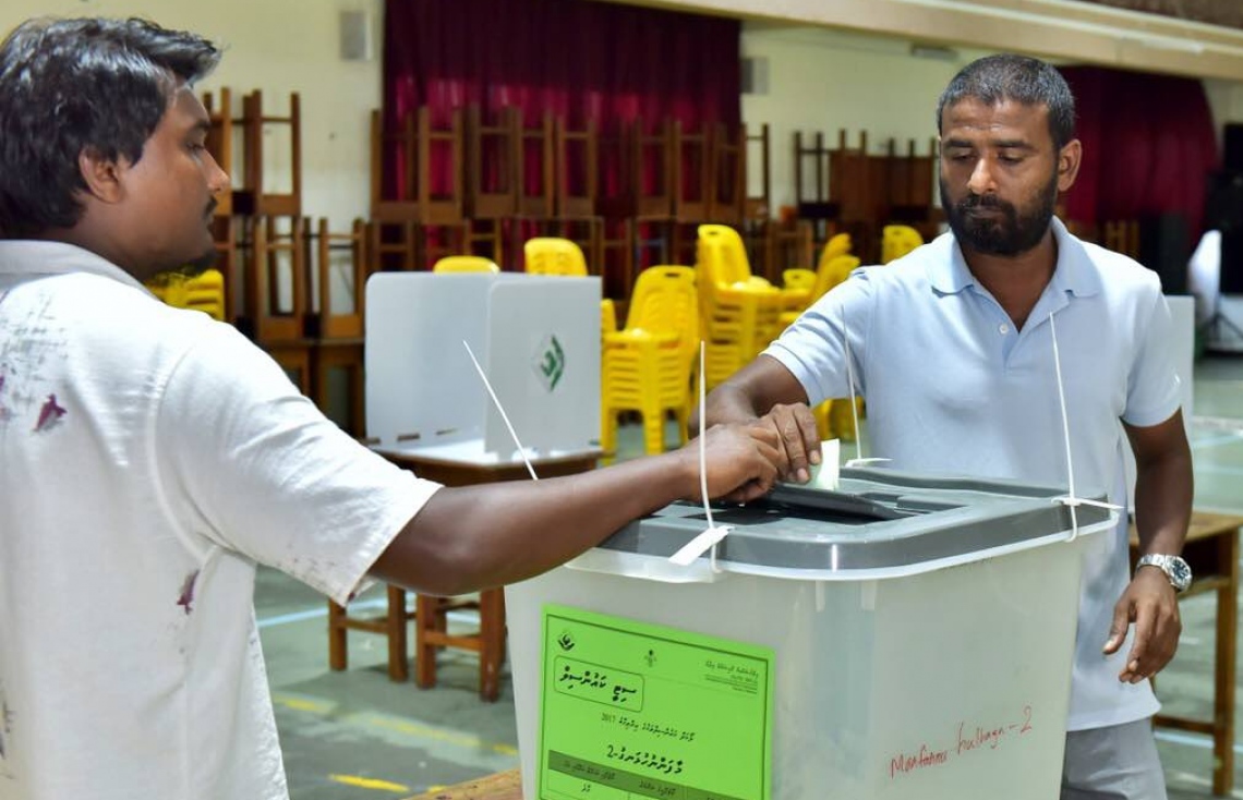 ކައުންސިލް އިންތިހާބުގައި މީހަކު މިއަދު ވޯޓު ލާން ތައްޔާރު ވަނީ -- ފޮޓޯ: އަހުމަދު އަބްދުﷲ ސައީދު