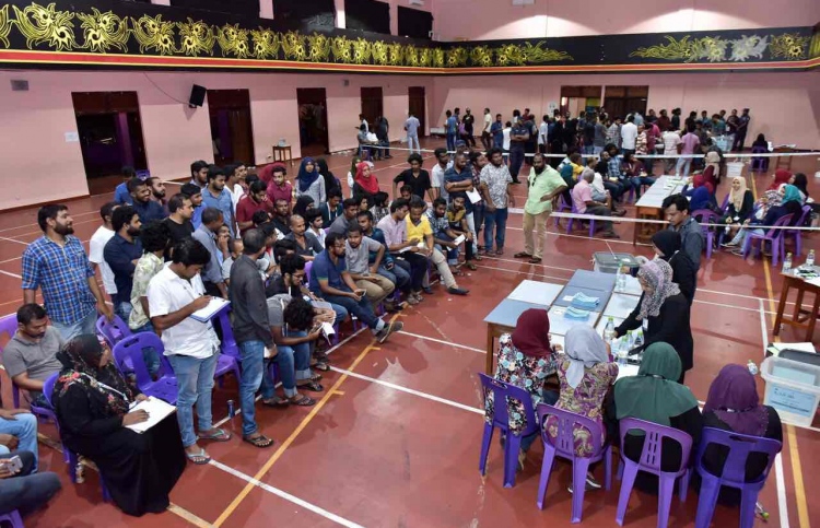 ބިލް އޮތީ ސިވިލް ސާވަންޓުންގެ ސަސްޕެންޝަން އުވޭ ގޮތަށް