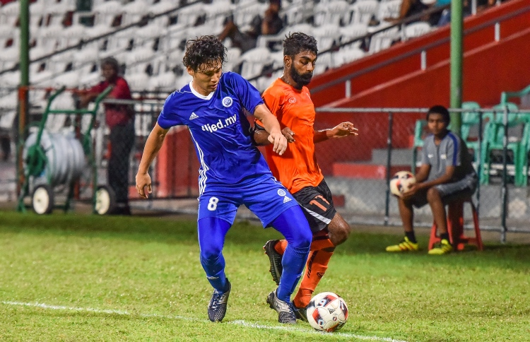 އީގަލްސް ފޯމުގައި، ވިކްޓަރީ އަށް އުނދަގޫ ހާލަތެއް