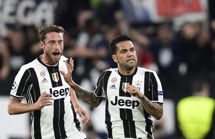 މޮނާކޯ ބަލިކޮށް ޔުވެންޓަސް ފައިނަލަށް