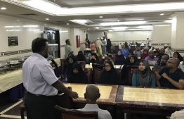 ޒަމްޒަމް ގްރޫޕުގެ އޮފިޝަލުން މައުލޫމާތު ދެއްވަނީ: އެ ޖަމާއަތާ އެކު ދަތުރުކުރާ މީހުންނަށް ދީނީ ދަރުހާއި އެކިއެކި މުހިންމު މައުލޫމާތުތައް ފޯރުކޮށްދޭ