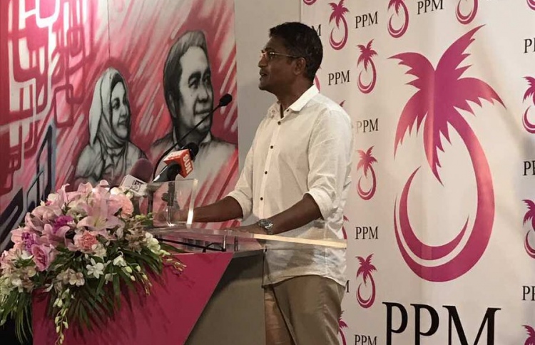 ޓްވީޓުތައް ކުރަނީ "ގުއި ރޯނުގައި" ޖައްސަން: ނިހާން