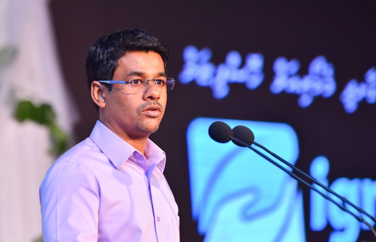 "އަމާޒަކީ ހުރިހާ ނަރުހުންނަކީ ދިވެހިން ކަމަށް ހެދުން"