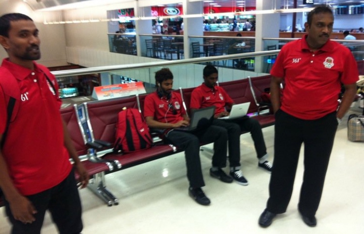 ސުޕުންގެ 18 އަހަރުވީ އުއްމީދު: ލަންކާ ބަލިކުރުން!