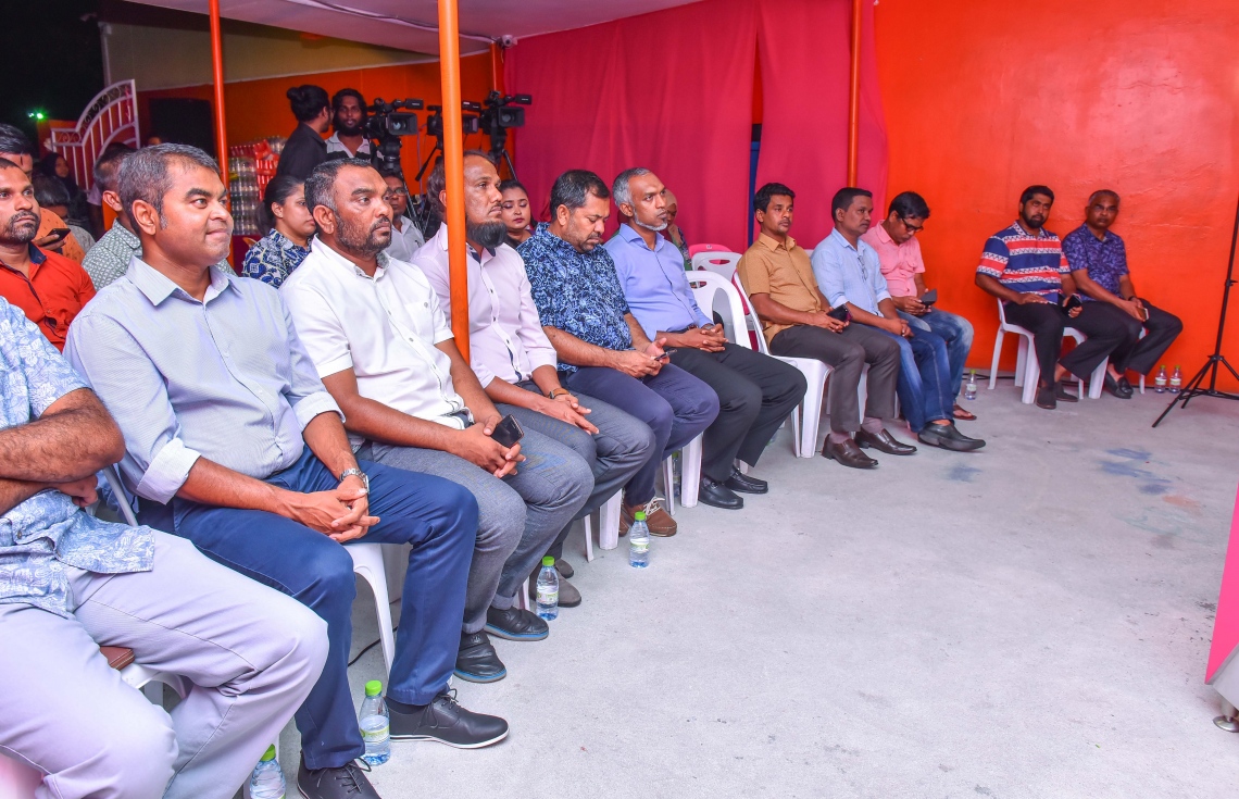 މާލެ، މޭ 16، 2017- ޕީޕީއެމްގެ ކޯލިޝަނުން އެމްޑީއޭގެ ޖަގަހައިގައި ބޭއްވި ޖަލްސާގެ ތެރެއިން.---މިހާރު ފޮޓޯ: ހުސެއިން ވަހީދު