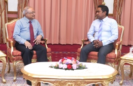 President Abdulla Yameen (R) meets former president and now-estranged half brother, Maumoon Abdul Gayoom, in 2017. PHOTO/PRESIDENT'S OFFICE