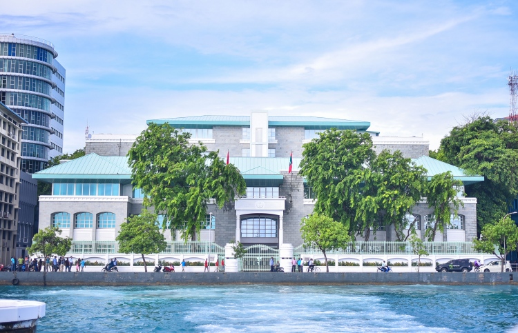 ރޯދަމަހުގެ ރަސްމީގަޑިއަކީ ހެނދުނު 9-1 އަށް