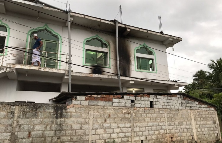 މިސްކިތްތަކަށް ދޭ ހަމަލާ އަށް އަޅާނުލާތީ ފާޑުކިޔުން