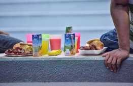 މި ރޯދަމަހުގެ ފުރަތަމަ ދުވަހުގެ މާލޭގެ މިސްކިތެއްގައި ރޯދަވީއްލުމަށް ތައްޔާރުކޮށްފައި.---މިހާރު ފޮޓޯ: ނިޝާން އަލީ