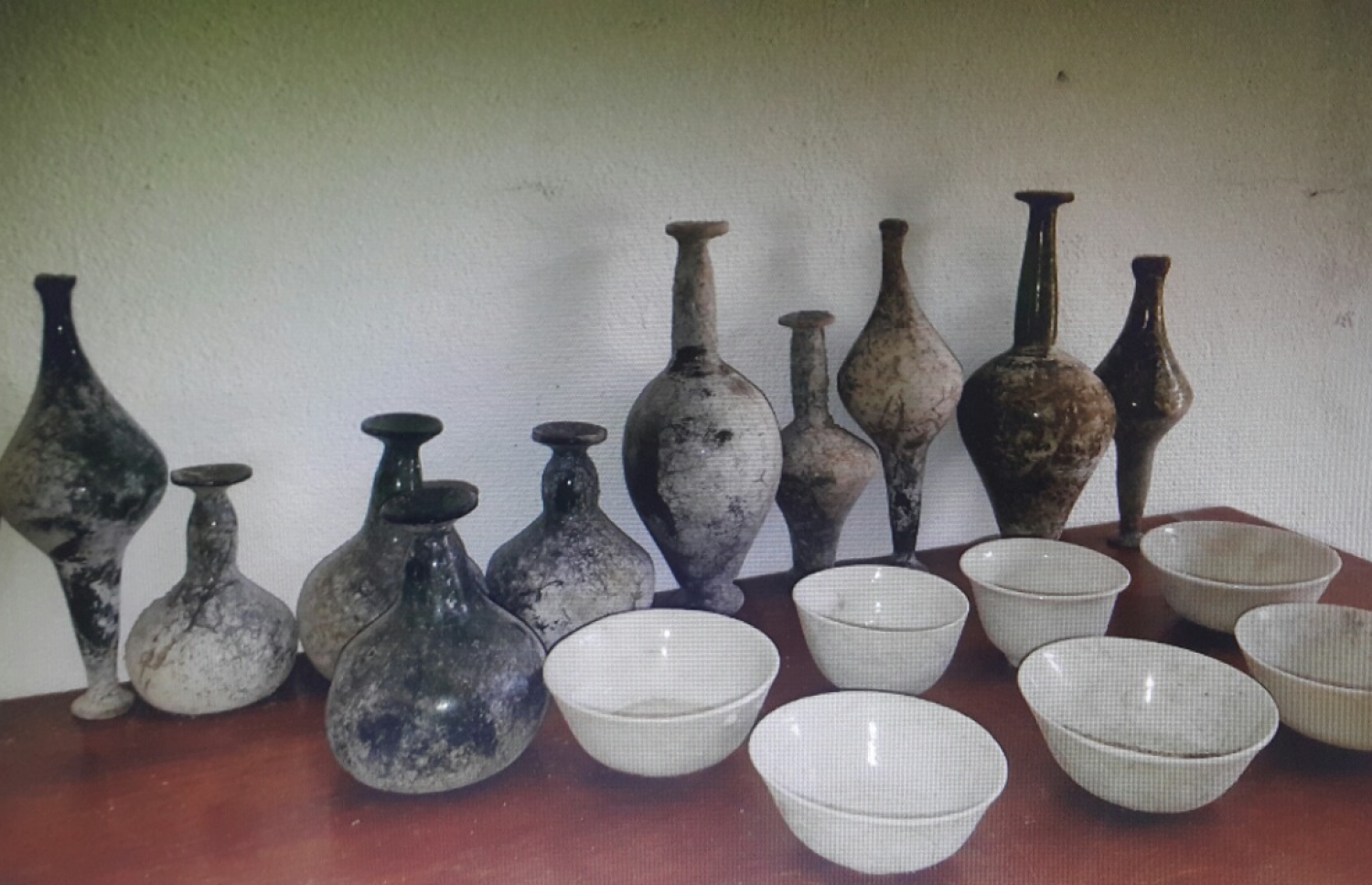 އުތީމު ބިމުގެ އަޑިން ފެނުނު ތަށިތަކެއް.