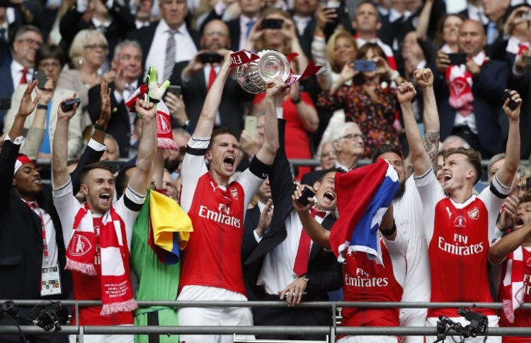 ޗެލްސީ ބަލިކޮށް އާސެނަލުން އެފްއޭ ކަޕް ކާމިޔާބުކޮށްފި